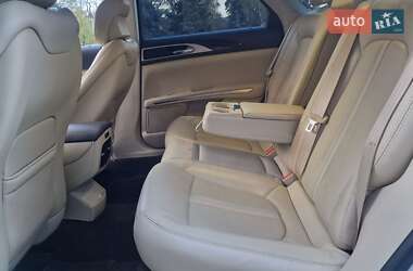 Седан Lincoln MKZ 2015 в 
