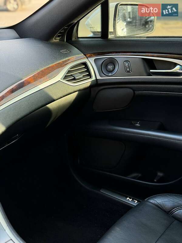 Седан Lincoln MKZ 2016 в Кропивницком фото 13 Седан Lincoln MKZ 2016 в Кропивницком