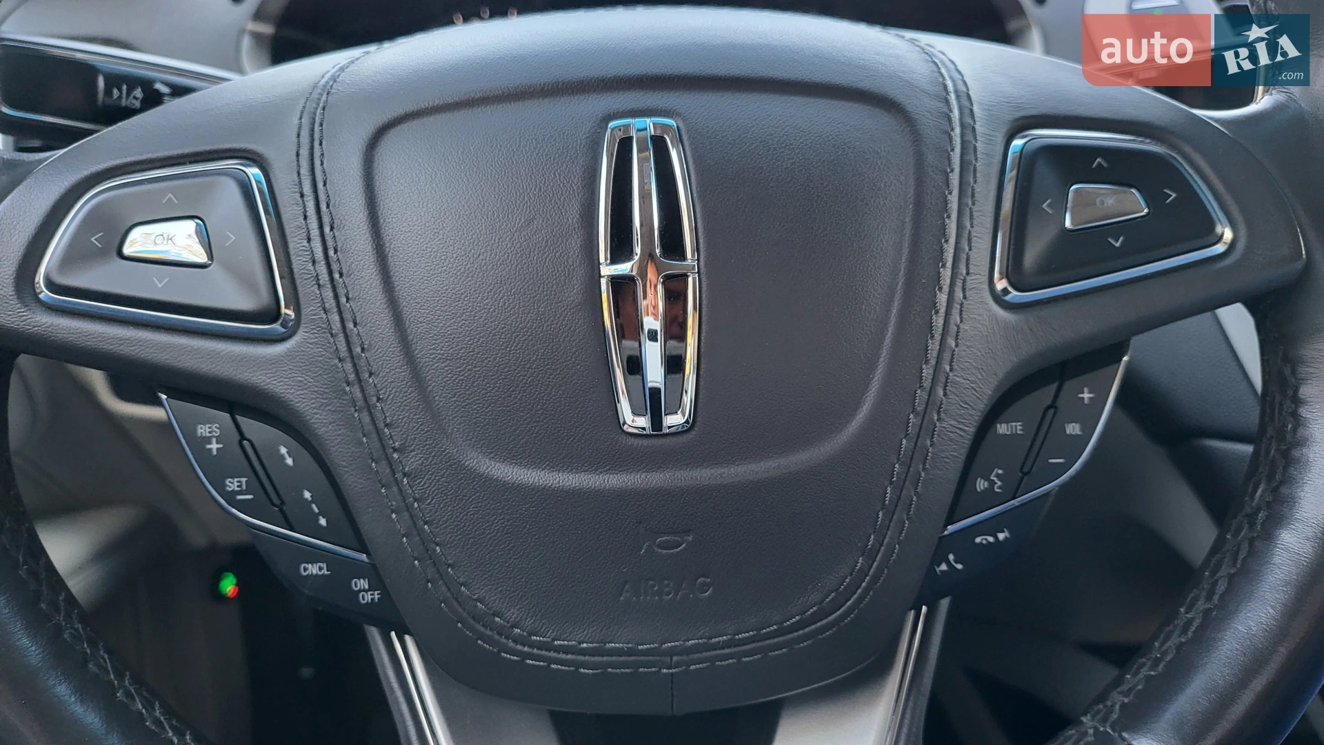 2019 Lincoln MKZ - мініатюра 20