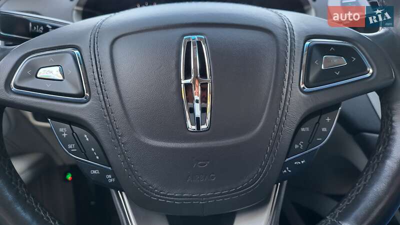 Седан Lincoln MKZ 2019 в Киеве