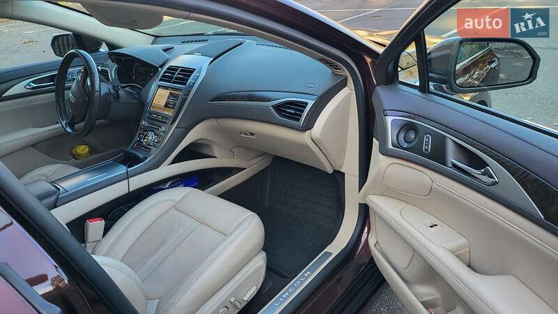 Седан Lincoln MKZ 2019 в Киеве