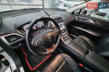 Седан Lincoln MKZ 2015 в 