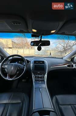 Lincoln MKZ 2013