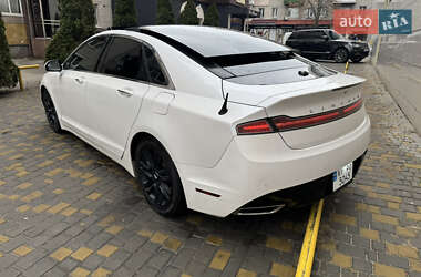 Lincoln MKZ 2012