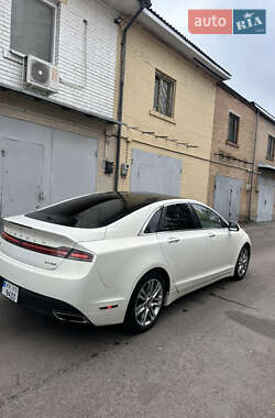 Lincoln MKZ 2013