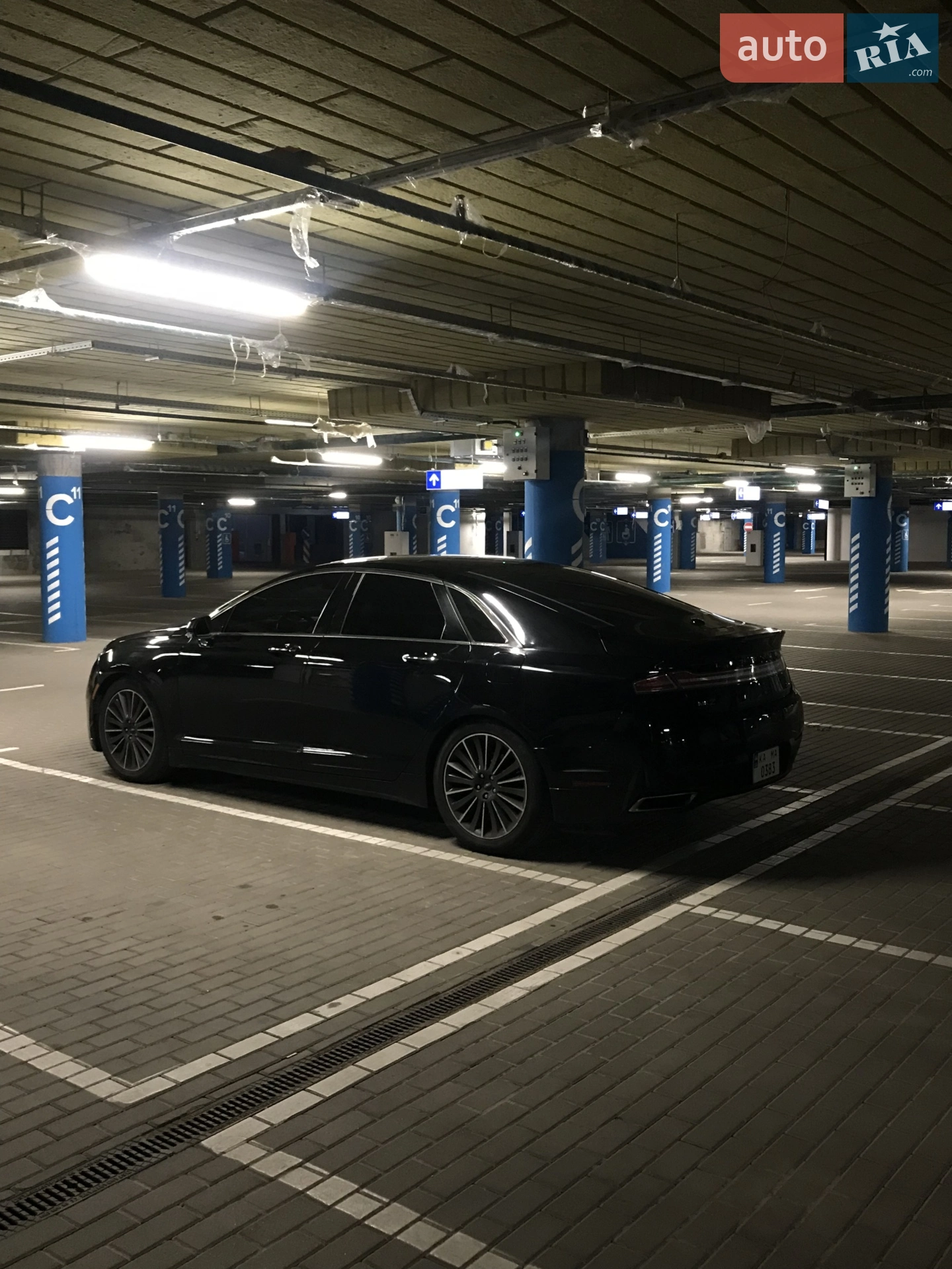 2016 Lincoln MKZ - мініатюра 3
