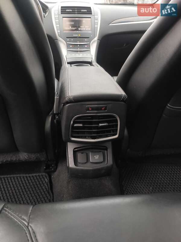 Седан Lincoln MKZ 2013 в Киеве