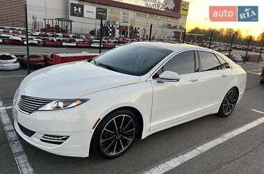 Седан Lincoln MKZ 2012 в 