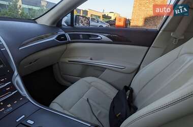 Седан Lincoln MKZ 2014 в 