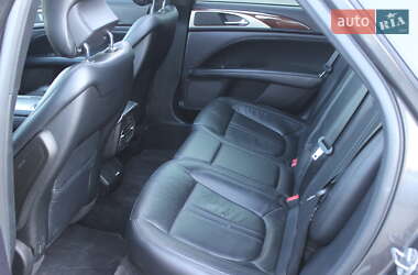 Седан Lincoln MKZ 2016 в 