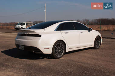 Lincoln MKZ 2015