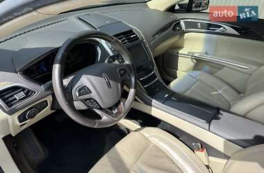 Седан Lincoln MKZ 2014 в 