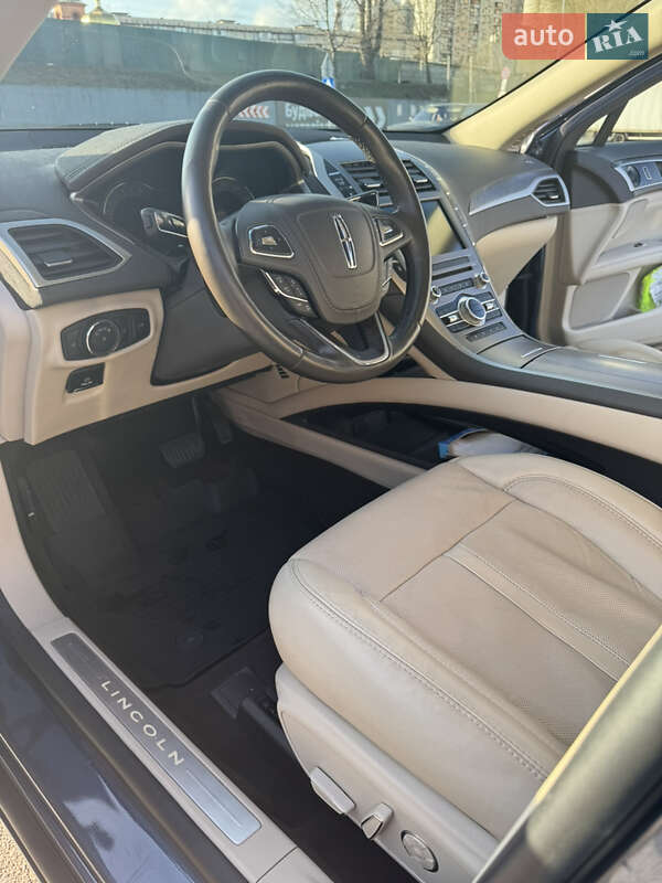 Седан Lincoln MKZ 2019 в Києві