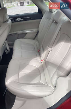 Седан Lincoln MKZ 2015 в 