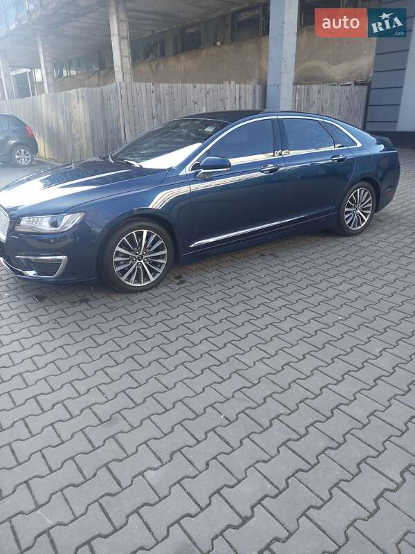 Седан Lincoln MKZ 2017 в Чернівцях