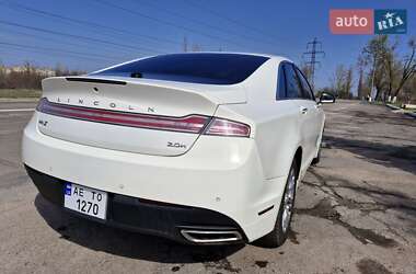 Седан Lincoln MKZ 2013 в 