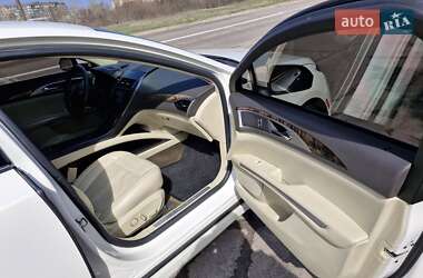 Седан Lincoln MKZ 2013 в 