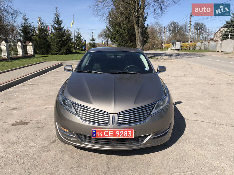 Седан Lincoln MKZ 2015 в Львові
