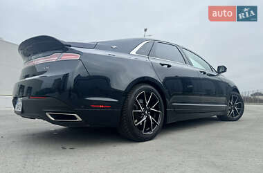 Седан Lincoln MKZ 2014 в 