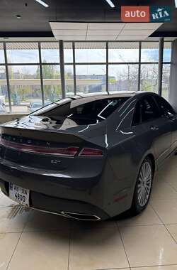 Седан Lincoln MKZ 2016 в 