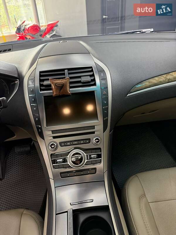 Седан Lincoln MKZ 2016 в Днепре