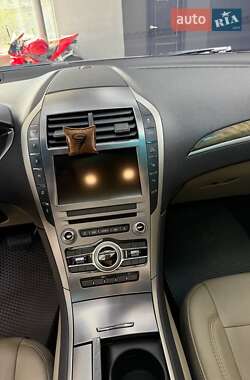 Седан Lincoln MKZ 2016 в 