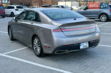 Седан Lincoln MKZ 2019 в 