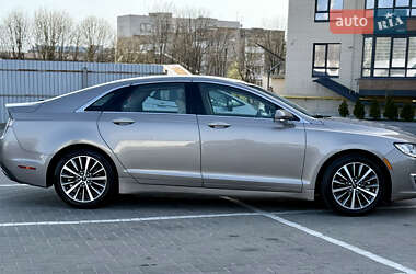Седан Lincoln MKZ 2019 в 
