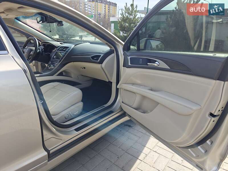 Седан Lincoln MKZ 2017 в Хмельницком