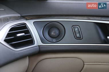 Седан Lincoln MKZ 2016 в 