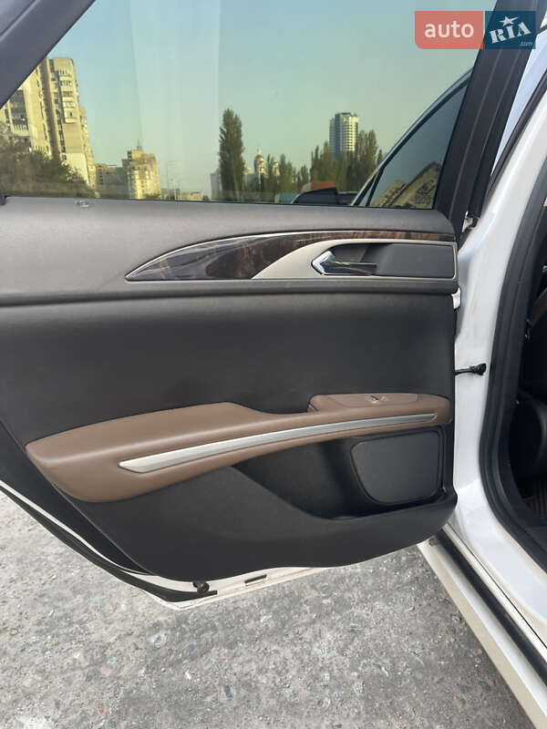 Седан Lincoln MKZ 2013 в Одессе
