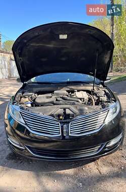 Седан Lincoln MKZ 2014 в 