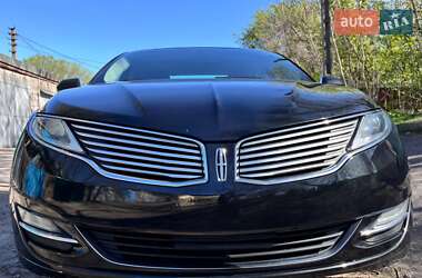 Седан Lincoln MKZ 2014 в 