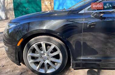 Седан Lincoln MKZ 2014 в 