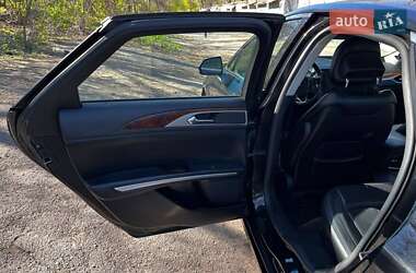 Седан Lincoln MKZ 2014 в 