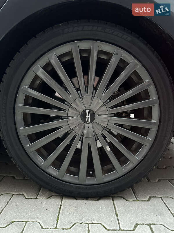 Седан Lincoln MKZ 2017 в Ужгороде