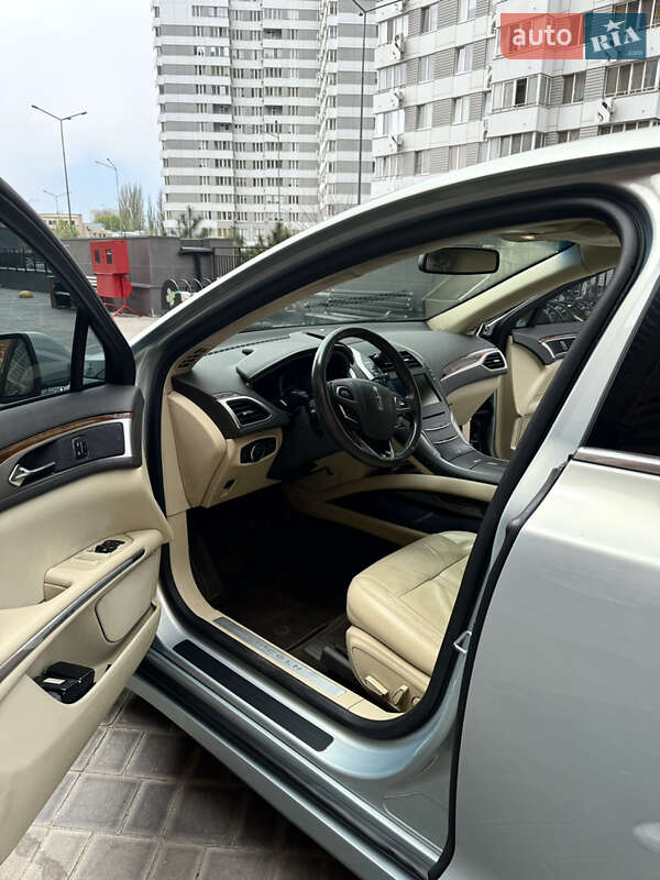 Седан Lincoln MKZ 2014 в Одесі