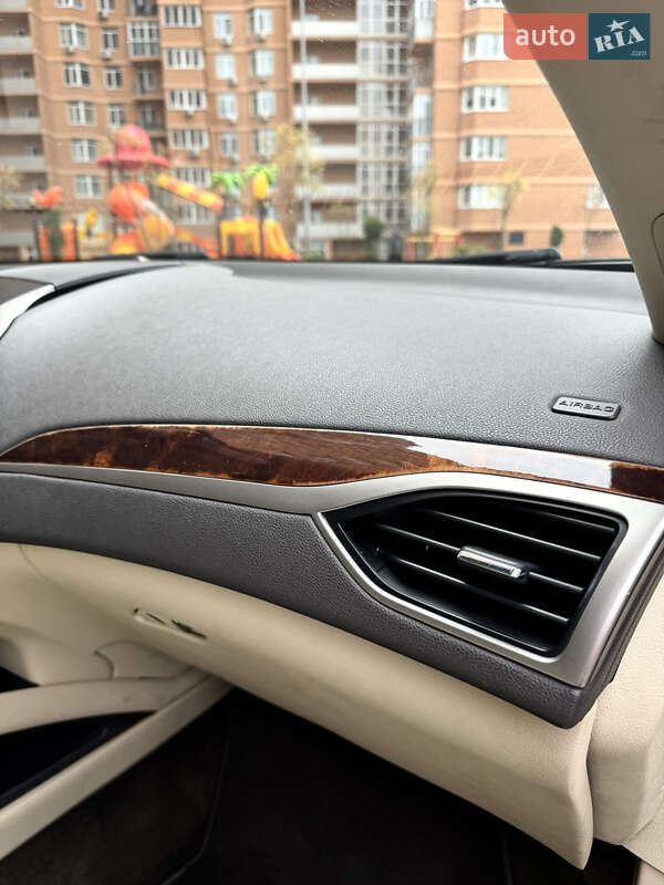 Седан Lincoln MKZ 2014 в Одесі