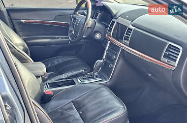 Седан Lincoln MKZ 2011 в 