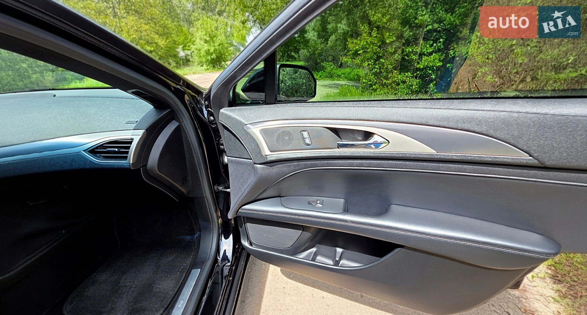 2019 Lincoln MKZ - мініатюра 13