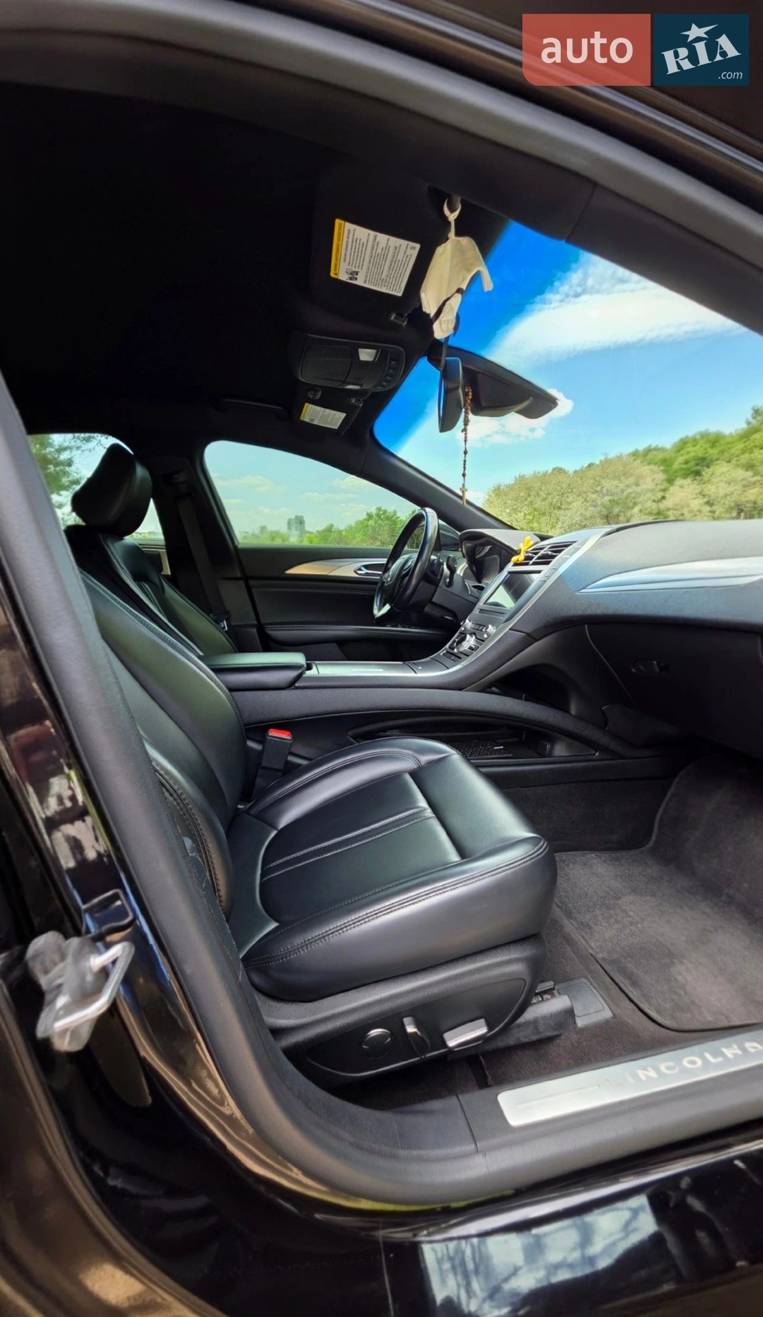 2019 Lincoln MKZ - мініатюра 14