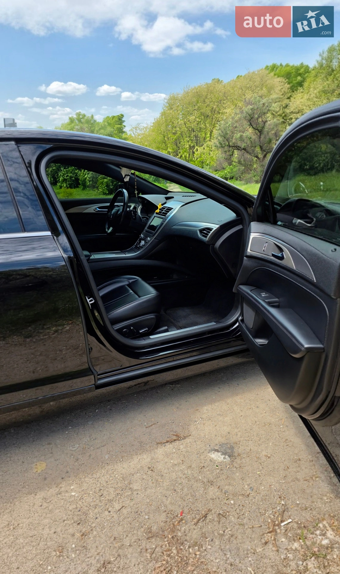 2019 Lincoln MKZ - мініатюра 16