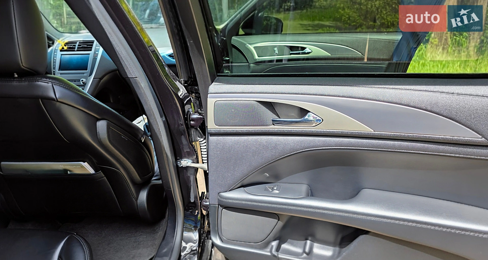 2019 Lincoln MKZ - мініатюра 17