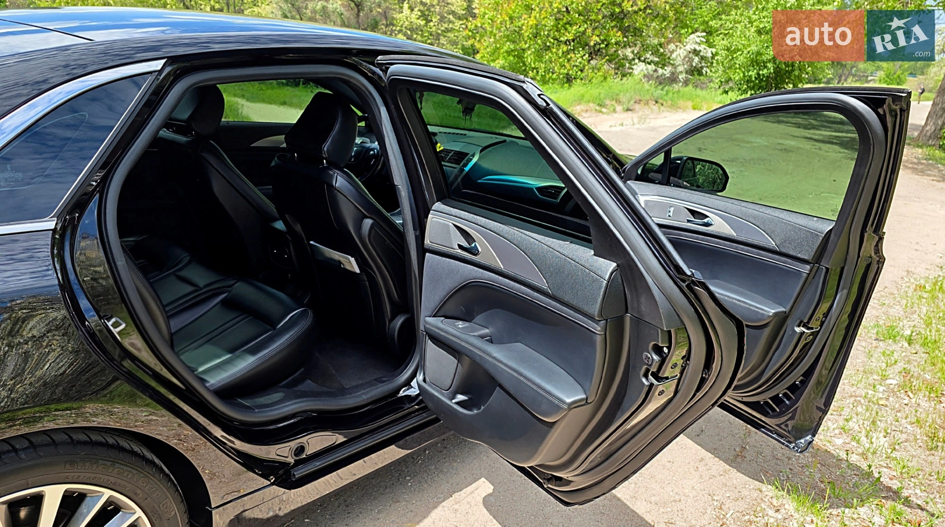 2019 Lincoln MKZ - мініатюра 18