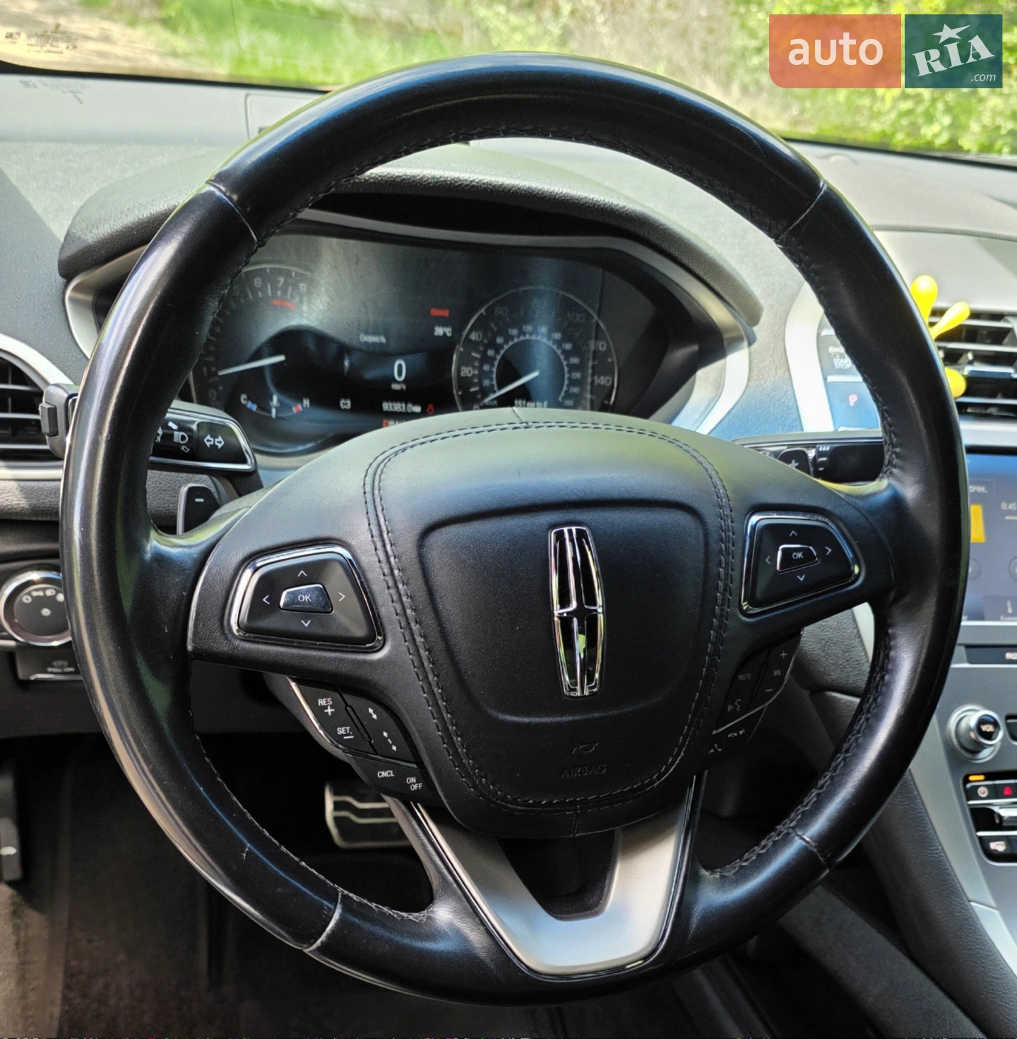 2019 Lincoln MKZ - мініатюра 21