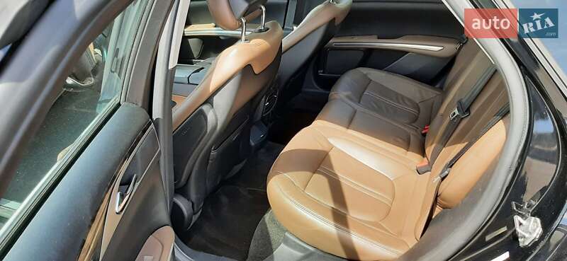 Седан Lincoln MKZ 2015 в Киеве