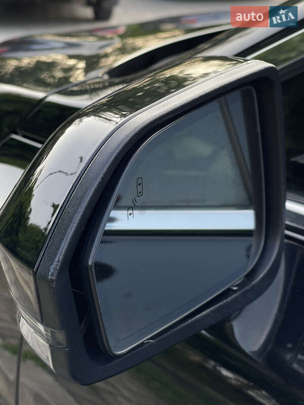 Седан Lincoln MKZ 2016 в Павлограді