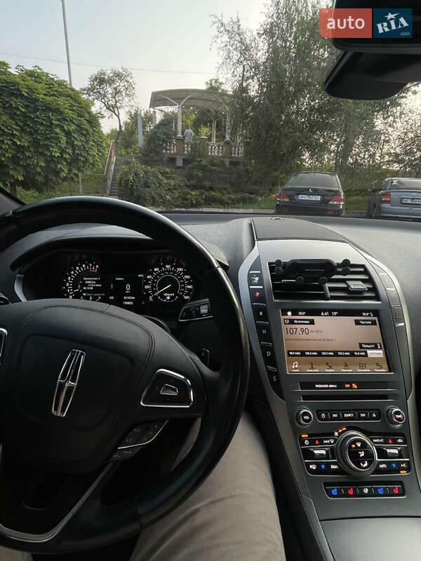 Седан Lincoln MKZ 2016 в Павлограді