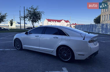 Седан Lincoln MKZ 2013 в 