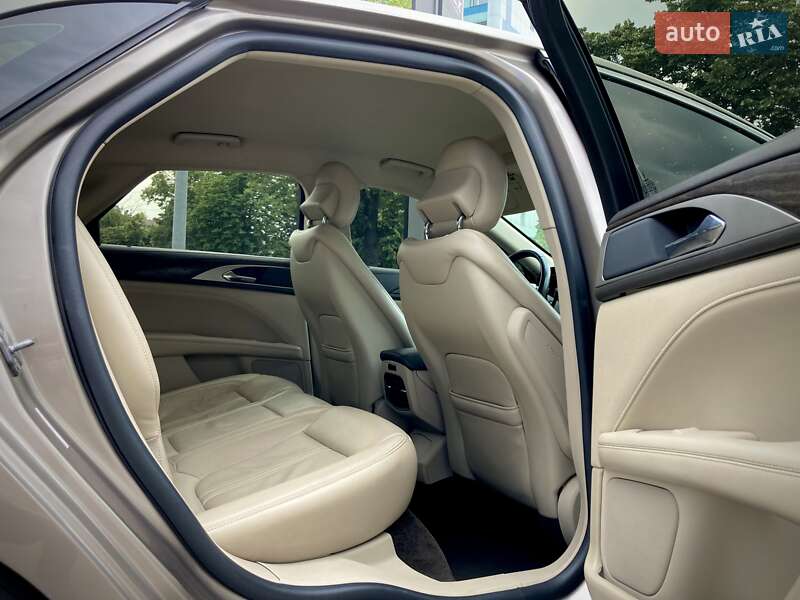 Седан Lincoln MKZ 2018 в Киеве